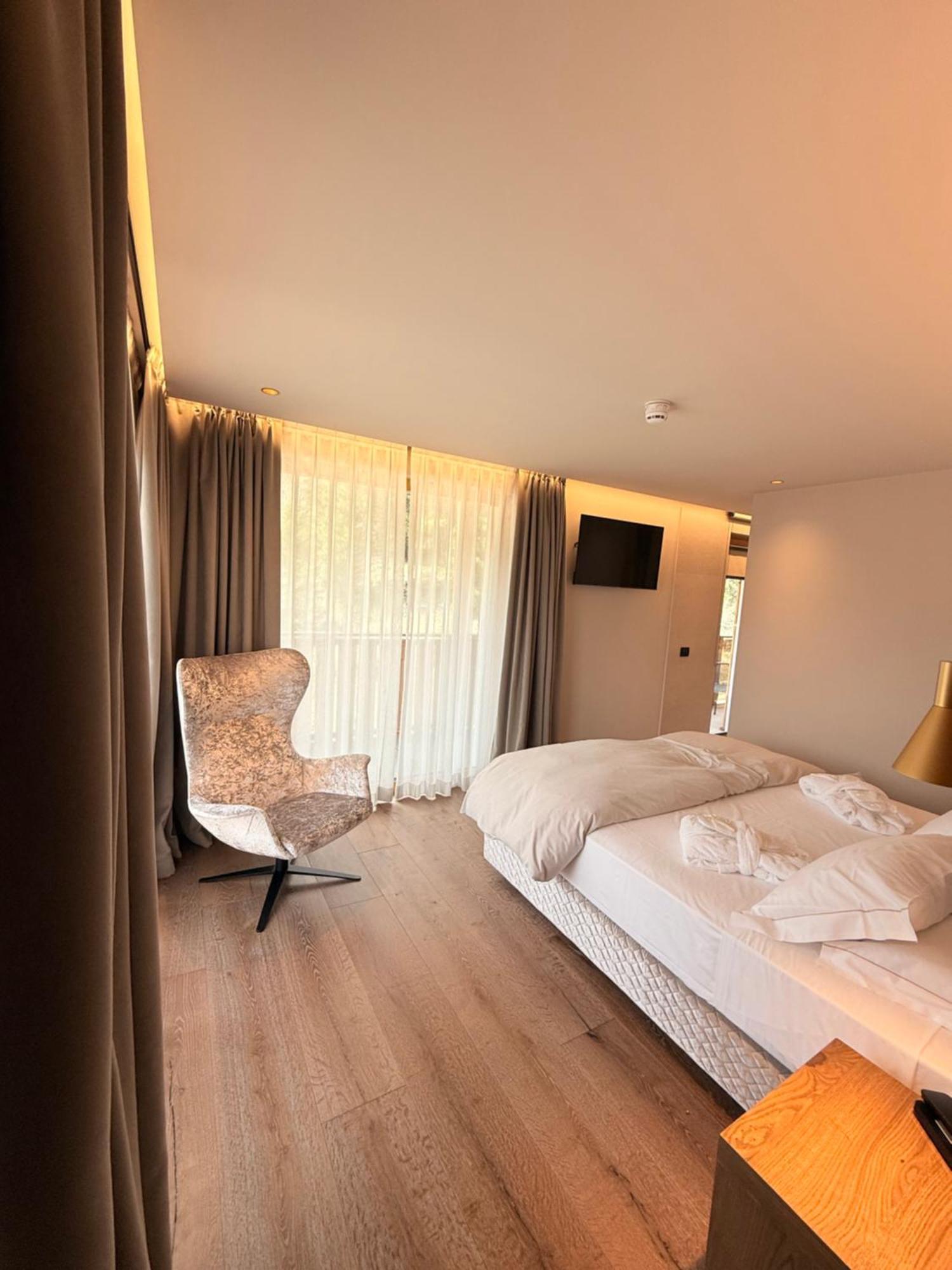 Hotel Lorenzetti 마돈나 디 캄필리오 객실 사진