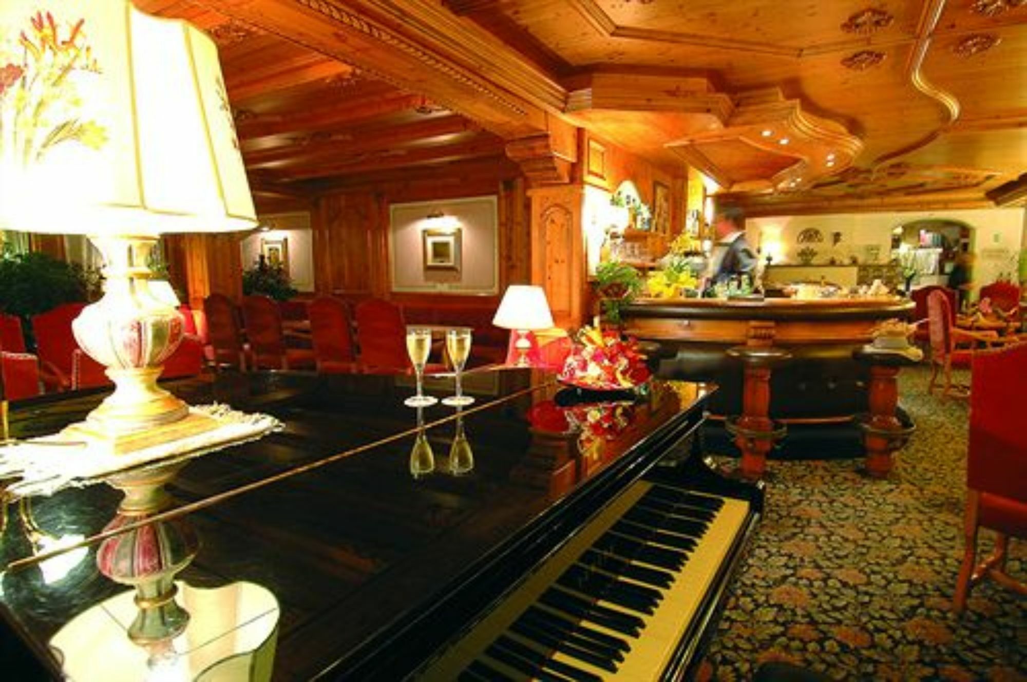 Hotel Lorenzetti 마돈나 디 캄필리오 외부 사진